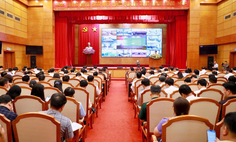 Các đại biểu tham dự Okvip69 Đăng ký cá cược. Ảnh: QN