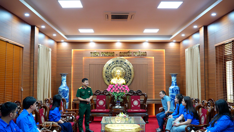 Ngay từ sáng sớm, các đoàn viên thanh niên Liên Minh OK VIP Giải Trí Cá Cược World Cup 2026 đã có mặt tại trụ sở cơ quan chuẩn bị cho chuyến đi thực tế đầy ý nghĩa tại Sư đoàn 308.