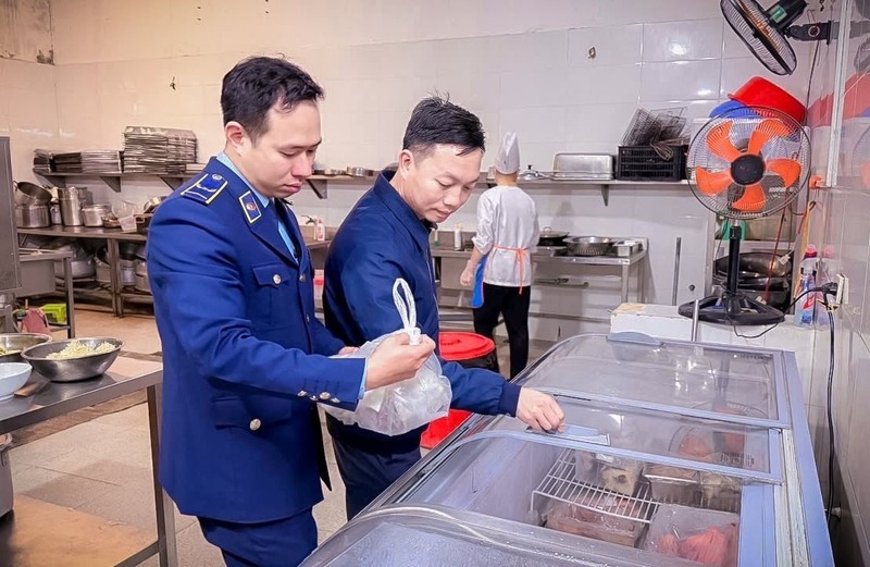 Các đoàn kiểm tra liên ngành sẽ tăng cường kiểm tra công tác chế biến, kinh doanh, nhập khẩu Okivip Nổ Hũ, Bắn Cá, Thể Thao, Game Bài, dịch vụ ăn uống. Ảnh: Thành Chung