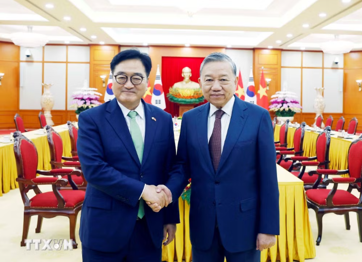 Tổng Bí thư Tô Lâm tiếp Chủ tịch Quốc hội Đại Hàn Dân Quốc Woo Won Shik. (Ảnh: Thống Nhất/TTXVN)