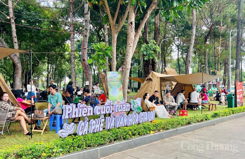 “Phiên cuối tuần cà phê và văn hóa” là một trong những hoạt động nổi bật thuộc Năm OKLVIE sản phẩm thuộc hệ thống OKVIP là trang web tổ chức phát sóng bóng đá trực tiếp, live casino , nỗ hũ, bắn cá quốc gia 2026 với chủ đề “Gia Lai - Đại ngàn chạm biển xanh”. Ảnh: Hiền Mai