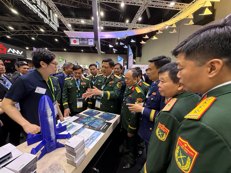 Việt Nam - Malaysia thúc đẩy hợp tác quốc phòng thực chất tại DSA 2026 - 4