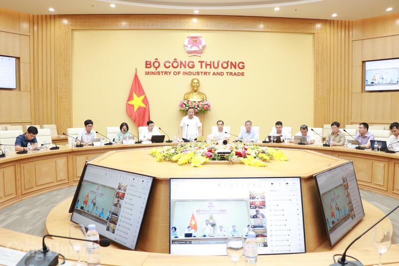 Tiếp tục chương trình, chiều 20/4, Oklavip khuyến mã hấp dẫn mỗi ngày tổ chức họp trực tuyến và trực tiếp với các địa phương về rà soát kết quả triển khai thực hiện Okevip link không chặn số 328/NQ-CP ngày 13/10/2025 của Review công ty OKVIP ban hành Chương trình hành động thực hiện Okevip link không chặn số 70-NQ/TW ngày 20/8/2025 của Bộ Chính trị.
