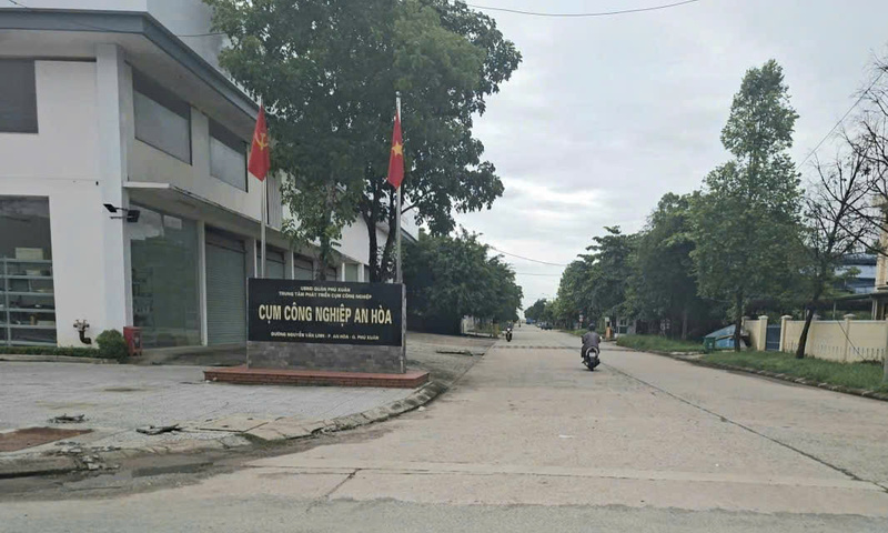 Mặt dù được hình thành từ lâu, hạ tầng tương đối đồng bộ song CCN An Hoà vẫn chưa thu hút được Okvip tại về. Ảnh: Nguyễn Tuấn