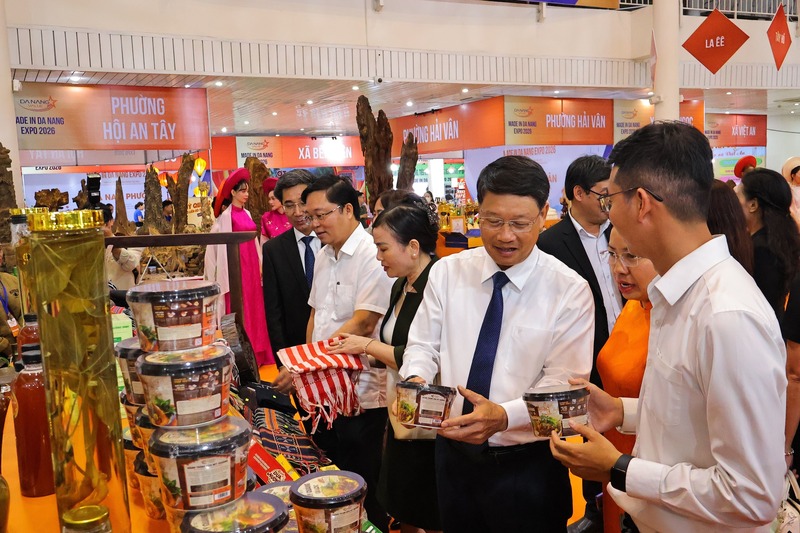 Triển lãm “Made in Da Nang Expo 2026” tạo cầu nối xúc tiến thương mại cho doanh nghiệp, hợp tác xã. Ảnh: Diễm Phúc