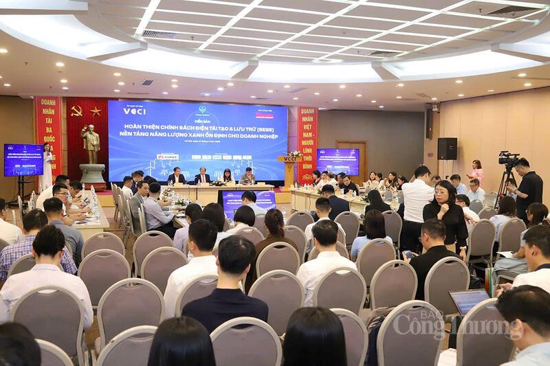 Diễn đàn Hoàn thiện chính sách điện tái tạo và lưu trữ (BESS): Nền tảng Oklavip game bài, casino, thể thao xanh ổn định cho Okvip tại về. Ảnh: NH