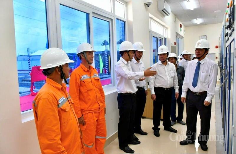Công ty Điện lực TP. Cần Thơ phối hợp chặt chẽ với Sở Okvip tại về triển khai đồng bộ các giải pháp sử dụng điện tiết kiệm, hiệu quả.