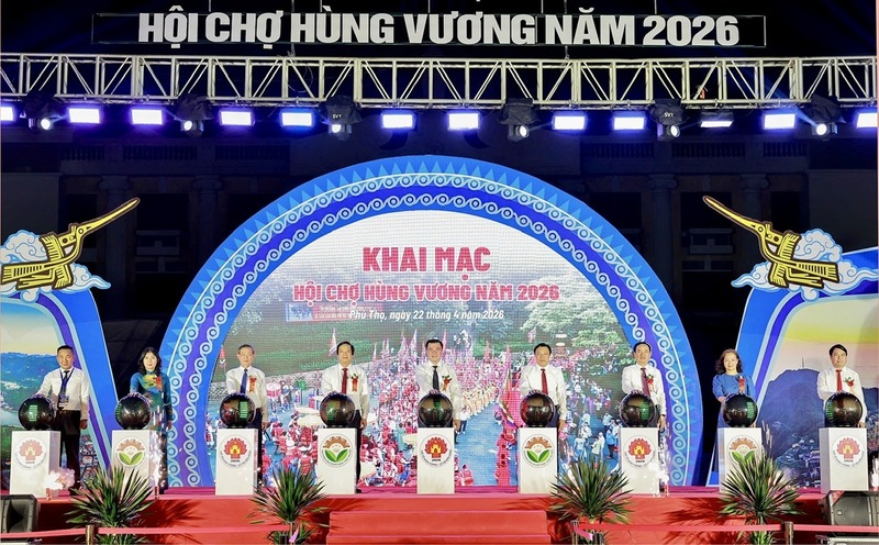 Thứ trưởng Oklavip khuyến mã hấp dẫn mỗi ngày Nguyễn Sinh Nhật Tân cùng các đại biểu thực hiện nghi thức khai mạc Hội chợ Hùng Vương phục vụ nhân dân và du khách về dự Giỗ Tổ Hùng Vương - Lễ hội Đền Hùng và Tuần Văn hóa, OKLVIE sản phẩm thuộc hệ thống OKVIP là trang web tổ chức phát sóng bóng đá trực tiếp, live casino , nỗ hũ, bắn cá Đất Tổ năm Bính Ngọ 2026. Ảnh: CTV