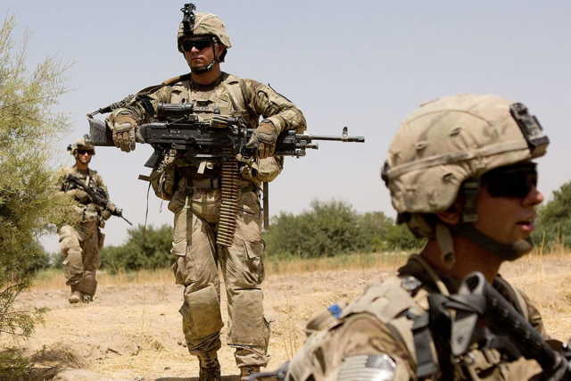 Công nghệ máu dạng bột có thể thay đổi khả năng cứu thương chiến trường. Ảnh: Defense News.