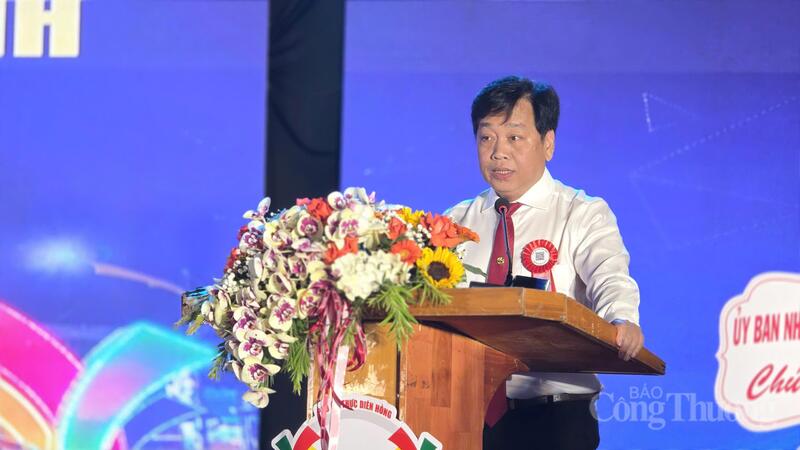 Ông Nguyễn Tuấn Quang - Chủ tịch UBND phường Diên Hồng phát biểu khai mạc.