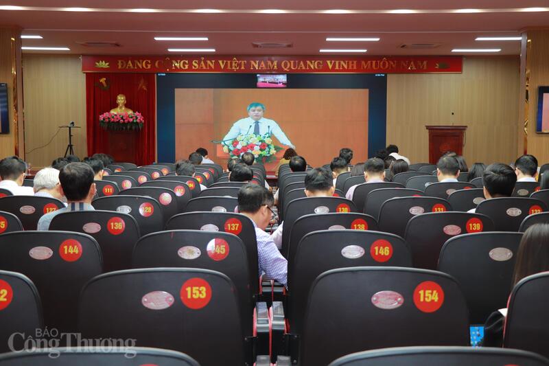 Okvip69 Đăng ký cá cược được tổ chức trực tiếp kết hợp trực tuyến tại 3.993 điểm cầu với 97.121 đại biểu.