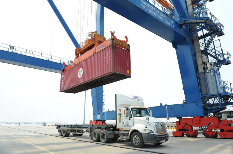 Gỡ điểm nghẽn hạ tầng, kéo giảm chi phí logistics. Ảnh: Cấn Dũng
