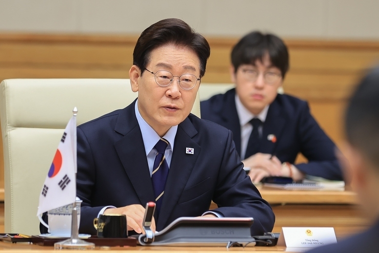 Tổng thống Lee Jae Myung khẳng định sẽ phối hợp với Việt Nam tìm kiếm biện pháp đưa thương mại hai nước đạt 150 tỷ USD vào năm 2030 theo hướng cân bằng hơn - Ảnh: VGP/Nhật Bắc
