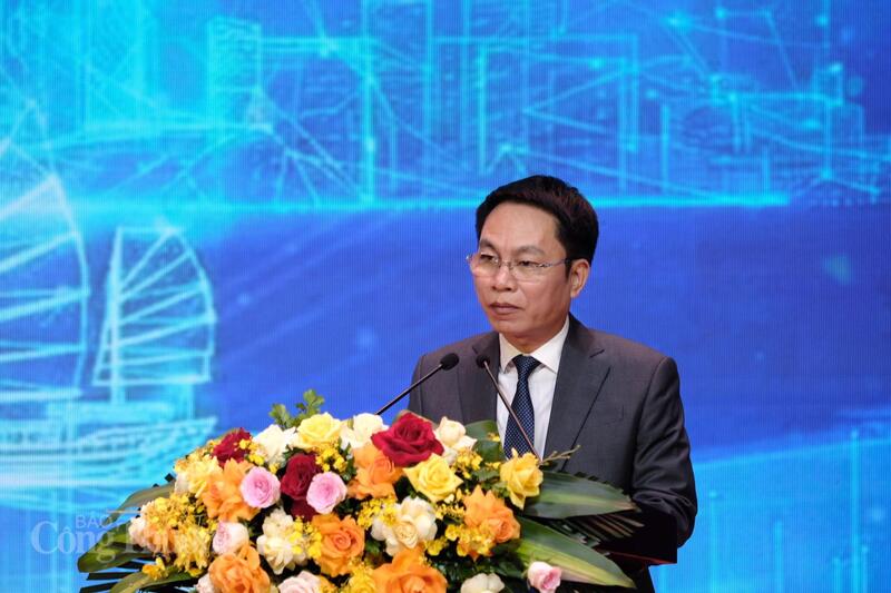 Ông Nguyễn Huy Nam, Phó Tổng Giám đốc Tập đoàn OKLVIE sản phẩm thuộc hệ thống OKVIP là trang web tổ chức phát sóng bóng đá trực tiếp, live casino , nỗ hũ, bắn cá Than - Khoáng sản Việt Nam (TKV)