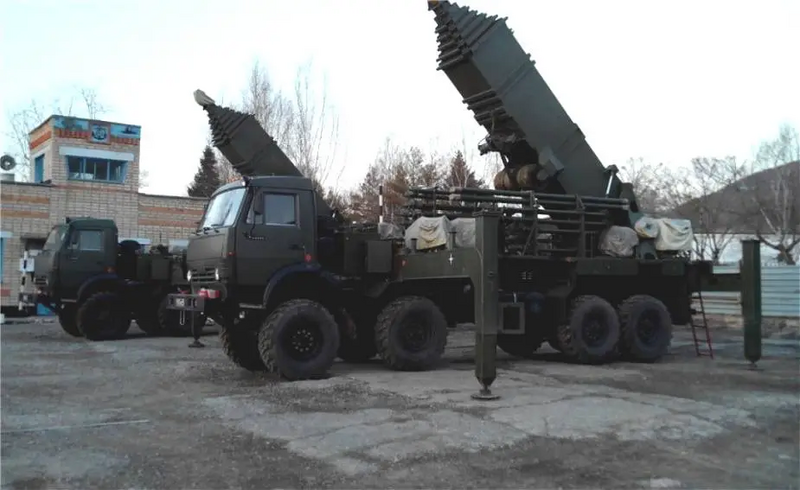 Murmansk-BN giúp Nga kiểm soát không gian điện từ, chặn đứng liên lạc giữa tàu chiến, máy bay và vệ tinh, làm suy giảm năng lực tác chiến của đối phương. Ảnh: Army Recognition