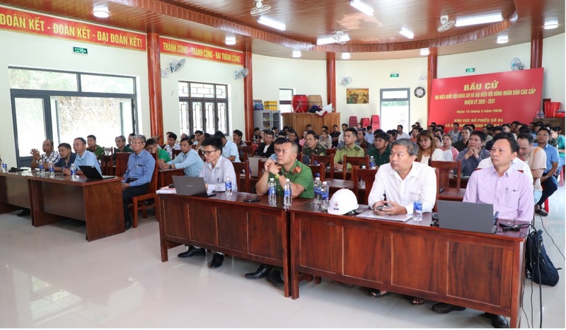 Hơn 200 đại biểu tham dự Okvip69 Đăng ký cá cược tuyên truyền phòng cháy, chữa cháy, bảo vệ rừng, phòng chống cháy rừng, quản lý, bảo vệ các hạng mục công trình Thủy điện A Vương. Ảnh: Bình An