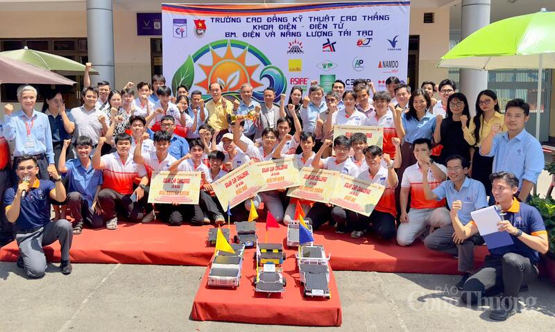 Các đội đoạt giải tại vòng chung kết cuộc thi Solar E-car Challenge năm 2026.