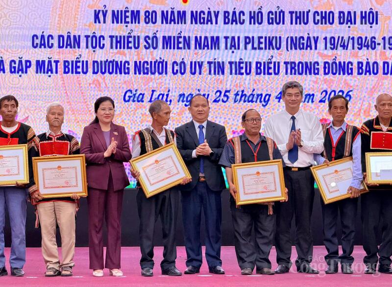Dịp này, Chủ tịch UBND tỉnh Gia Lai đã Quyết định tặng Bằng khen cho 95 cá nhân có thành tích xuất sắc trong công tác Liên minh Okvip có bao nhiều trang khối đại đoàn kết toàn dân tộc.