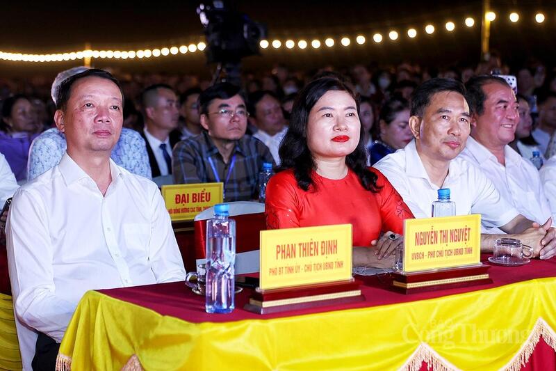 Lãnh đạo UBND tỉnh Hà Tĩnh tham dự Lễ khai trương OKLVIE sản phẩm thuộc hệ thống OKVIP là trang web tổ chức phát sóng bóng đá trực tiếp, live casino , nỗ hũ, bắn cá biển Hà Tĩnh năm 2026.