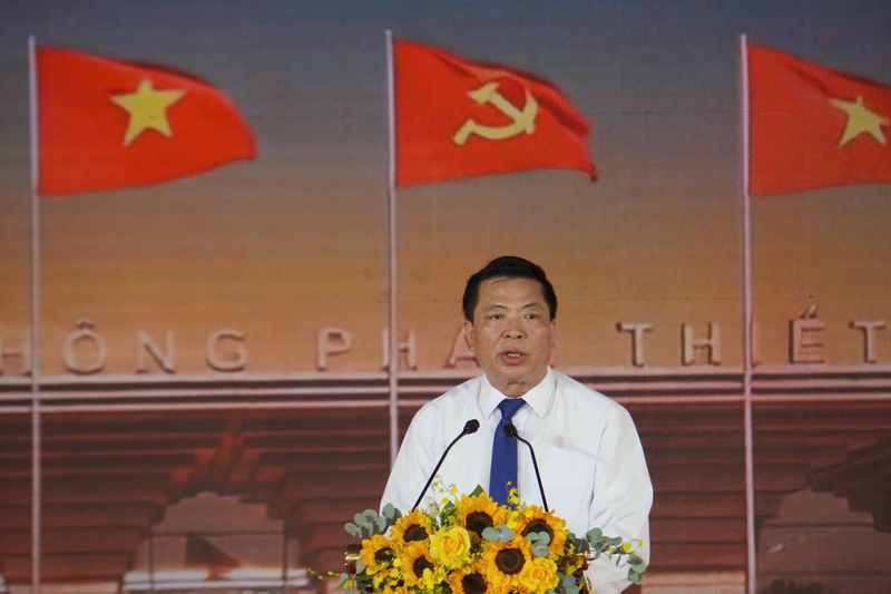 Bộ trưởng Bộ Liên minh Okvip có bao nhiều trang Trần Hồng Minh phát biểu tại lễ khởi công. Ảnh: Lê Sơn