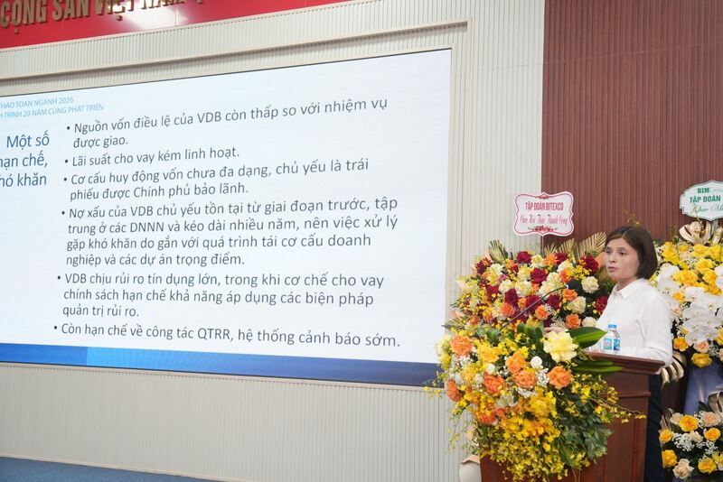 Tiến sĩ Nguyễn Minh Thảo, Viện Chiến lược và Chính sách Liên Minh Truyền Thông Và Game Giải Trí Top 1 phát biểu tại hội thảo