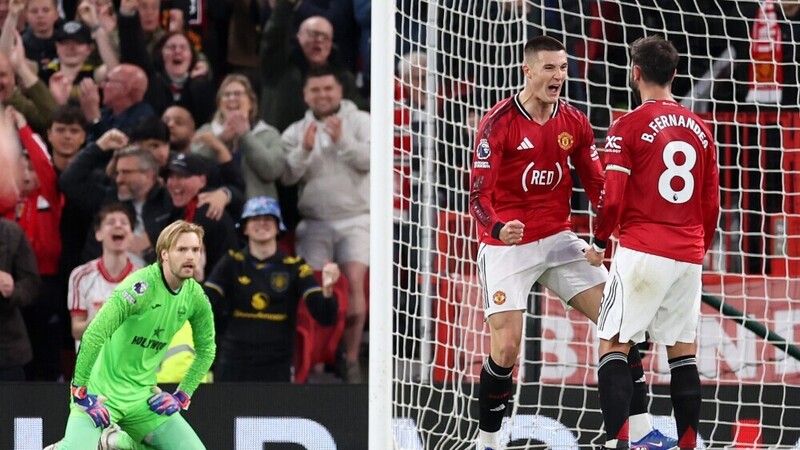 Manchester United đã tiến gần hơn tới mục tiêu giành vé tham dự Champions League. Ảnh: NBC Sports.