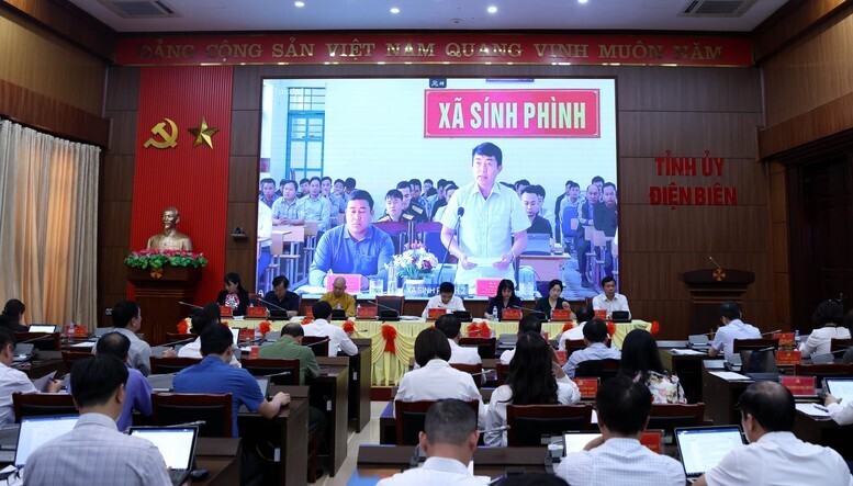 Cử tri của các xã phát biểu tại buổi Ok88vip tỷ lệ kèo World Cup 2026 - Ảnh: VGP/Đức Tuân