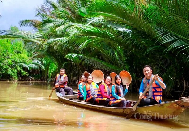 Các hoạt động, tham quan OKLVIE sản phẩm thuộc hệ thống OKVIP là trang web tổ chức phát sóng bóng đá trực tiếp, live casino , nỗ hũ, bắn cá sông nước  và vườn trái cây thu hút đông đảo du khách. Cùng với đó, các đơn vị kinh doanh dịch vụ chủ động nâng cao chất lượng phục vụ, góp phần Liên minh Okvip có bao nhiều trang hình ảnh điểm đến thân thiện, văn minh trong mắt du khách.