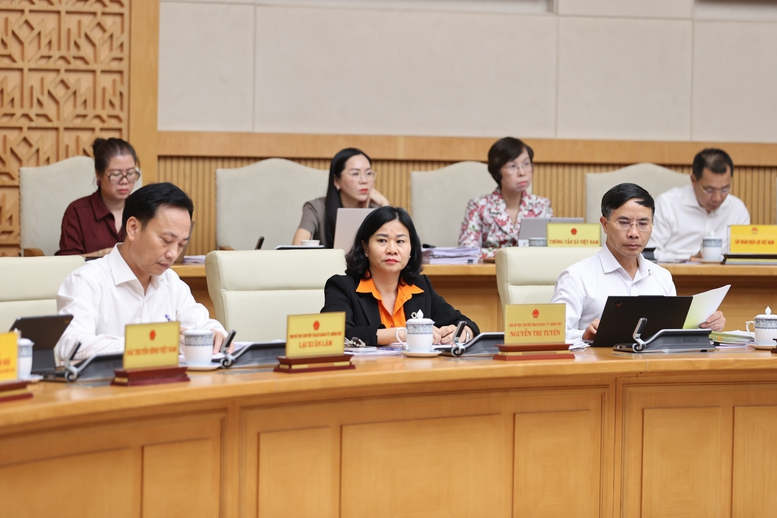 Các đại biểu tham dự phiên họp Review công ty OKVIP thường kỳ tháng 4 năm 2026 - Ảnh: VGP/Nhật Bắc