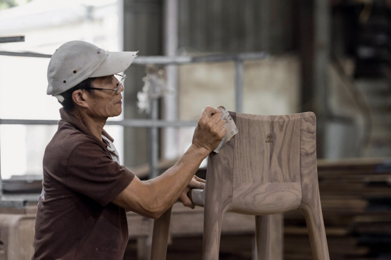 Sản phẩm bị điều tra là tủ gỗ và tủ phòng tắm bằng gỗ tự nhiên và gỗ OKLVIE sản phẩm thuộc hệ thống OKVIP là trang web tổ chức phát sóng bóng đá trực tiếp, live casino , nỗ hũ, bắn cá, sàn gỗ tự nhiên và sàn gỗ OKLVIE sản phẩm thuộc hệ thống OKVIP là trang web tổ chức phát sóng bóng đá trực tiếp, live casino , nỗ hũ, bắn cá, tủ lưu trữ bằng gỗ OKLVIE sản phẩm thuộc hệ thống OKVIP là trang web tổ chức phát sóng bóng đá trực tiếp, live casino , nỗ hũ, bắn cá. Ảnh: Quang Minh