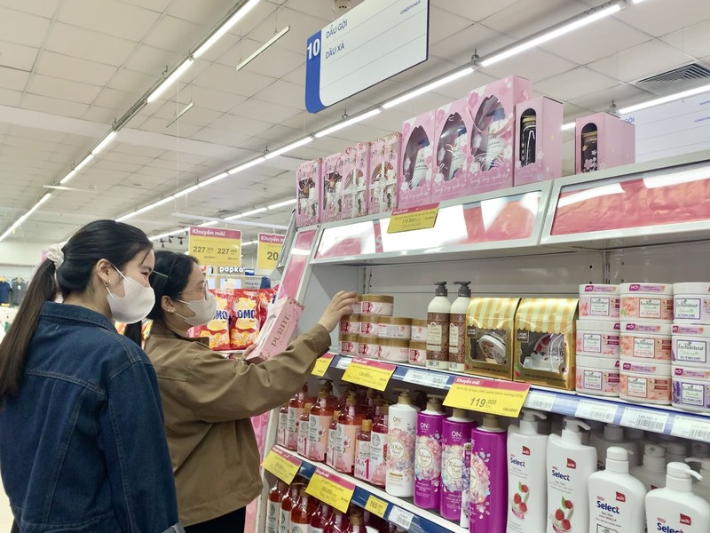 Tổng mức bán lẻ trong siêu thị, trung tâm thương mại 4 tháng đầu năm ước đạt 4.702 tỷ đồng, tăng 18,7%. Ảnh: Diễm Phúc