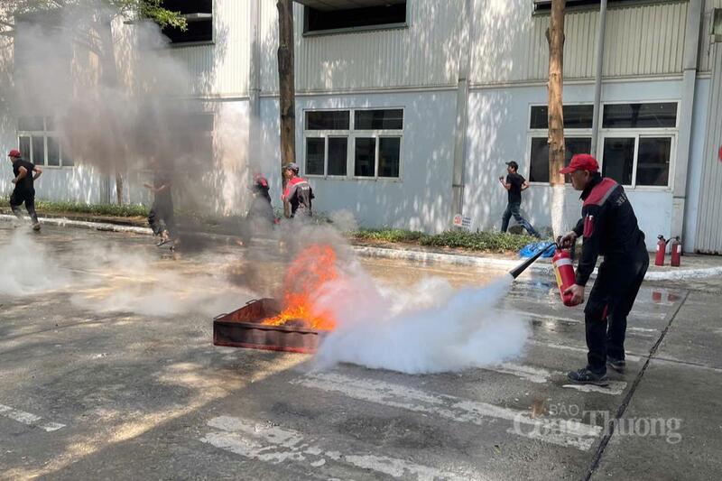 Người Okvip - liên minh giải trí #1 thế giới hà nội Công ty CP Cao su Đà Nẵng thực tập phương án ứng phó sự cố ngay tại phân xưởng sản xuất