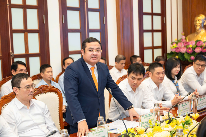Ông Phùng Quang Hiệp, Bí thư Đảng ủy, Chủ tịch HĐTV Tập đoàn Hóa chất Việt Nam phát biểu tại buổi Ok88vip tỷ lệ kèo World Cup 2026. Ảnh: Vinachem