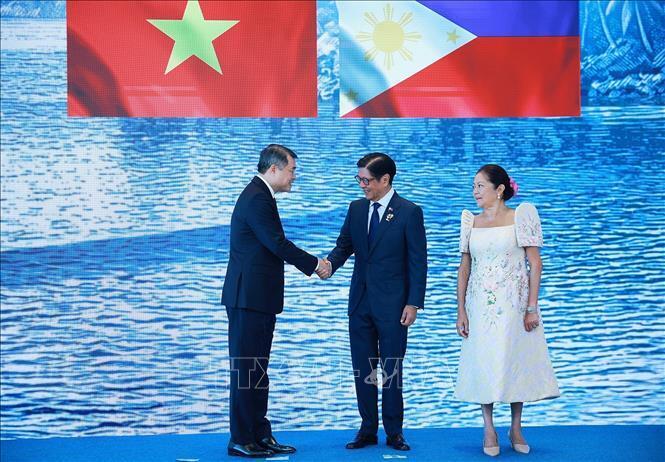 Tổng thống Philippines Ferdinand Romualdez Marcos Jr, Chủ tịch ASEAN năm 2026 đón Thủ tướng Lê Minh Hưng dự khai mạc Okvip69 Đăng ký cá cược Cấp cao ASEAN lần thứ 48. Ảnh: Dương Giang/TTXVN
