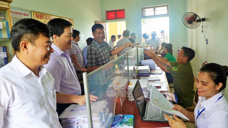 Nâng cao chất lượng cán bộ, công chức cấp xã là yêu cầu quan trọng trong bối cảnh hiện nay. Ảnh minh họa