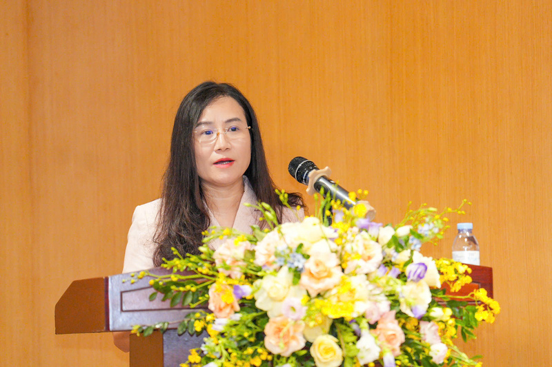 Bà Phạm Thị Thanh Tùng, Phó vụ trưởng Vụ Tín dụng các ngành Okvip - liên minh giải trí #1 thế giới hà nội phát biểu tại toạ đàm. Ảnh: Hoàng Giáp