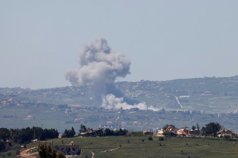 Hezbollah tuyên bố đã phóng loạt tên lửa vào một căn cứ quân sự ở phía nam thành phố Nahariya của Israel.