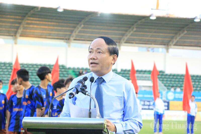 Chủ tịch UBND tỉnh Gia Lai Phạm Anh Tuấn phát biểu khai mạc. Ảnh: Hiền Mai