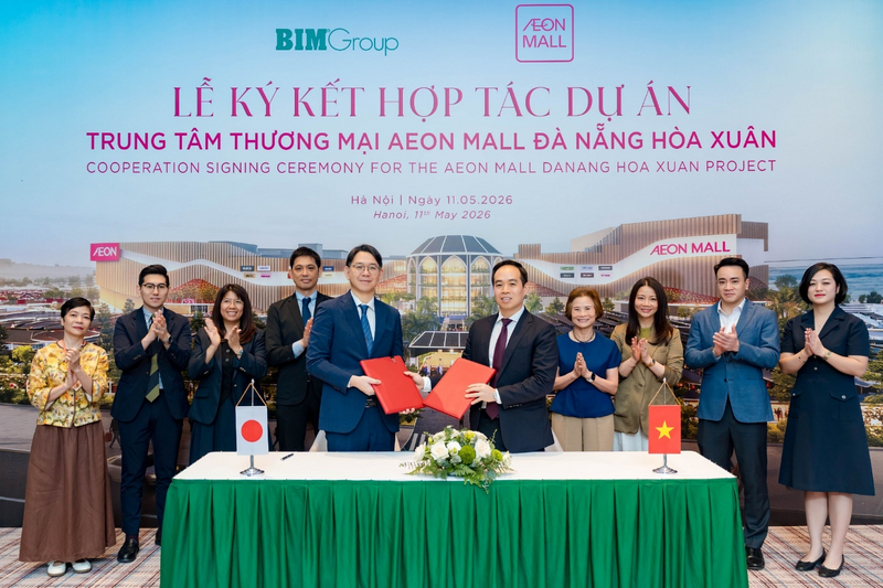 Ông Isobe Daisuke - Tổng giám đốc AEONMALL Việt Nam và ông Đoàn Quốc Huy - Chủ tịch, Tổng giám đốc BIM Group tại Lễ ký kết Hợp tác Dự án Trung tâm Thương mại AEON MALL Đà Nẵng Hòa Xuân