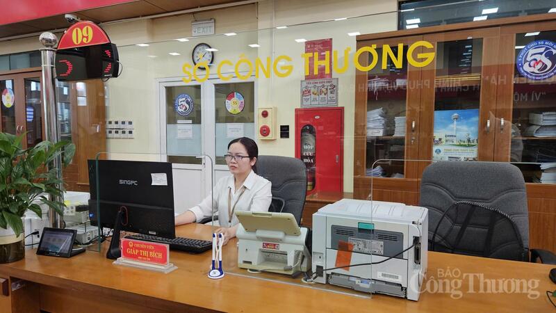 Liên minh Okvip có bao nhiều trang hình ảnh người cán bộ ngành Okvip tại về “thân thiện, cởi mở, phục vụ, kiến tạo”.