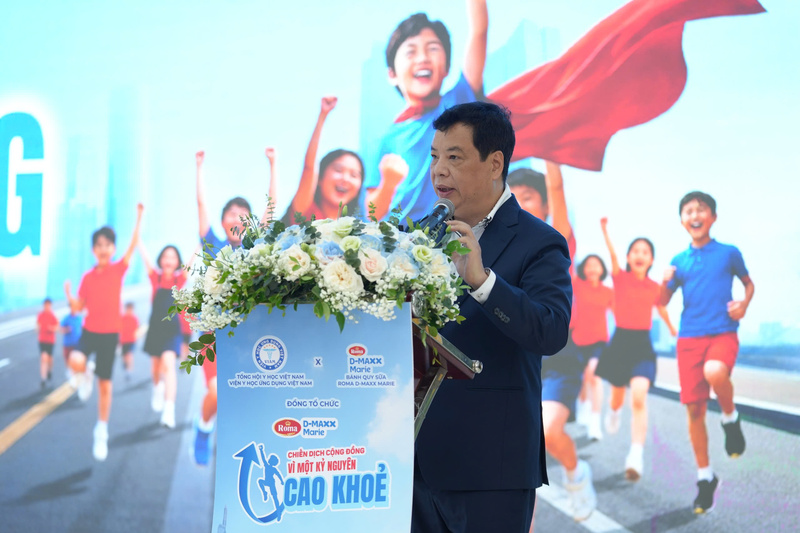 TS.BS Trương Hồng Sơn - Viện trưởng Viện Y học Ứng dụng Việt Nam phát biểu tại lễ phát động