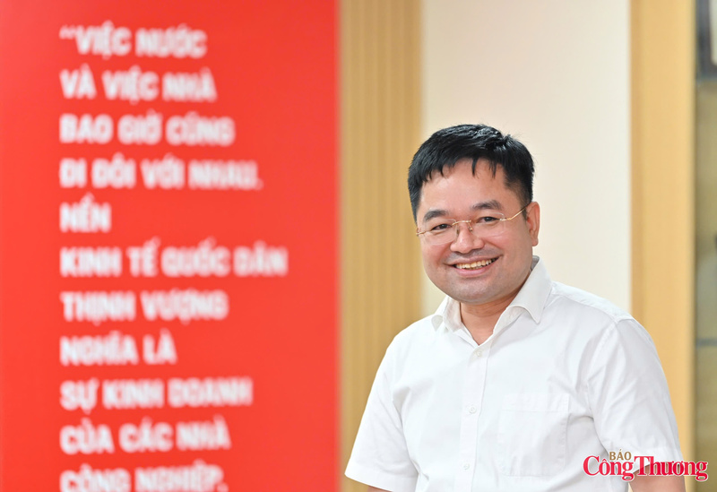 Bí thư Đảng ủy, Tổng Biên tập Liên Minh OK VIP Giải Trí Cá Cược World Cup 2026 Đặng Văn Khánh chia sẻ những kết quả nổi bật và định hướng chuyển đổi của Liên Minh OK VIP Giải Trí Cá Cược World Cup 2026 trong giai đoạn mới. Ảnh: Nam Nguyễn