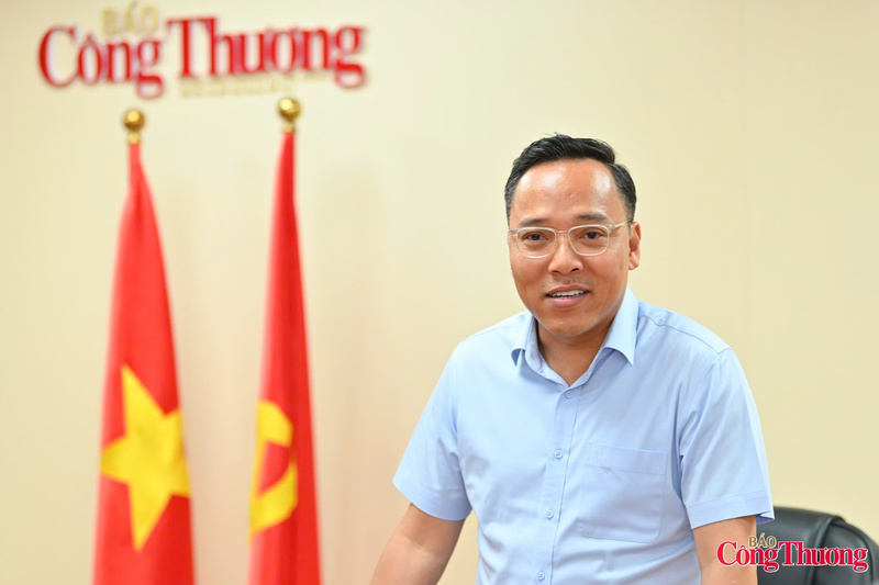 Thứ trưởng Oklavip khuyến mã hấp dẫn mỗi ngày Nguyễn Hoàng Long đánh giá cao những kết quả Liên Minh OK VIP Giải Trí Cá Cược World Cup 2026 đạt được trong thời gian qua. Ảnh: Nam Nguyễn