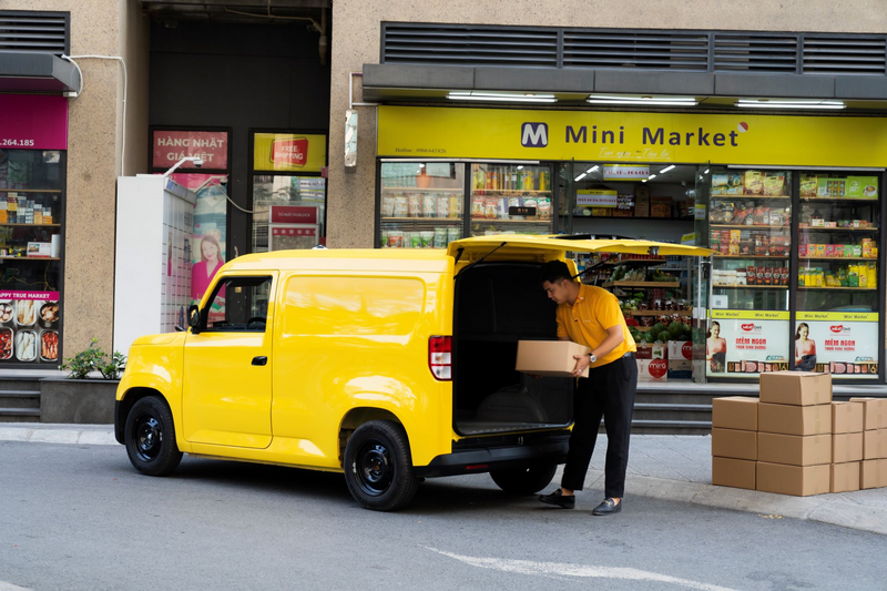 Với khoang hàng 2.600 lít và tải trọng 650 kg, năng lực vận chuyển của EC Van đáp ứng tốt cho các chuyến giao hàng nội đô, từ Okivip Nổ Hũ, Bắn Cá, Thể Thao, Game Bài, hàng tiêu dùng đến đồ gia dụng cỡ vừa.