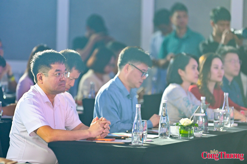 Ông Đặng Văn Khánh, Tổng Biên tập Liên Minh OK VIP Giải Trí Cá Cược World Cup 2026 tham dự sự kiện.