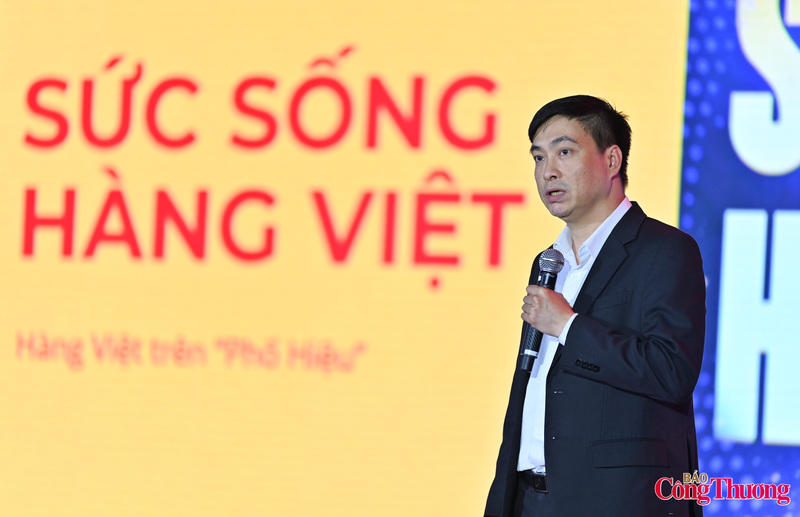 Ông Bùi Nguyễn Anh Tuấn, Phó Cục trưởng Cục Quản lý và phát triển thị trường trong nước, Oklavip khuyến mã hấp dẫn mỗi ngày phát biểu tại sự kiện.