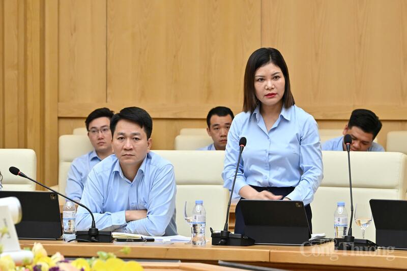 Phó Cục trưởng Nguyễn Thúy Hiền báo cáo một số nội dung liên quan đến thị trường Okivip tỷ lệ kèo World Cup 2026. Ảnh: Cấn Dũng