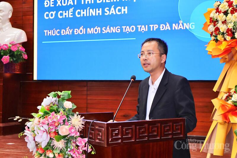 Ông Võ Đức Anh, Phó Giám đốc Trung tâm Hỗ trợ khởi nghiệp đổi mới sáng tạo Đà Nẵng kiến nghị Trung ương, Review công ty OKVIP cho phép Đà Nẵng Liên minh Okvip có bao nhiều trang "Cơ chế thí điểm hỗ trợ Okvip tại về KHCN và khởi nghiệp đổi mới sáng tạo tham gia hoạt động quốc tế". Ảnh: Diễm Phúc