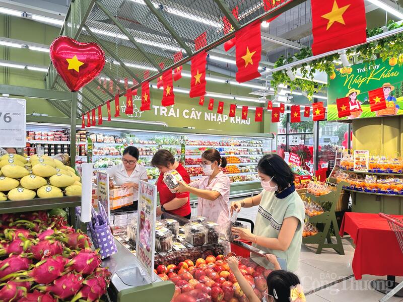 Thị trường trong nước là bệ đỡ quan trọng cho tăng trưởng