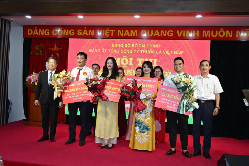 4 đồng chí đạt giải Khuyến khích của Hội thi